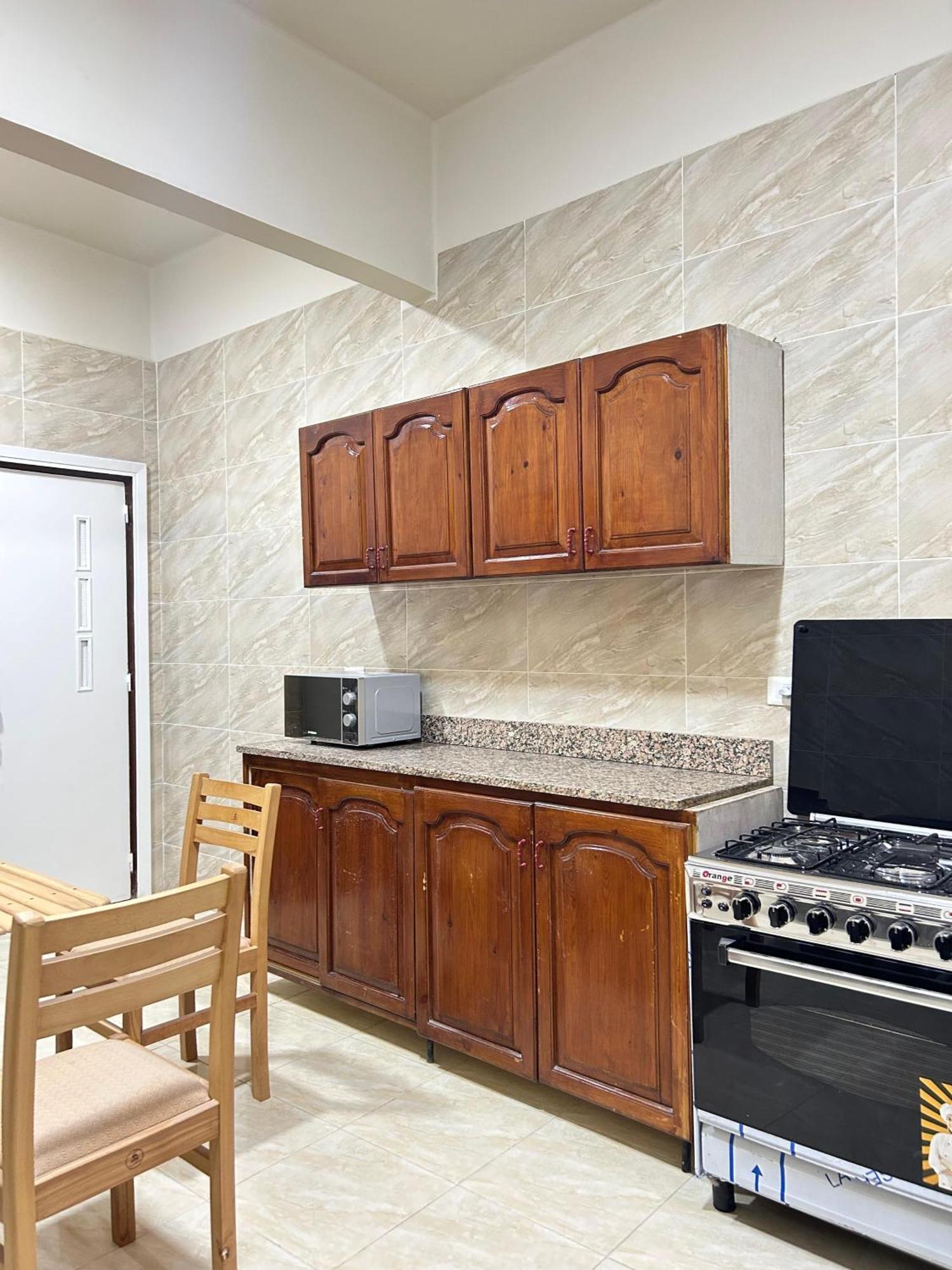Apartment 2br Masr Elgdida -prime Location *